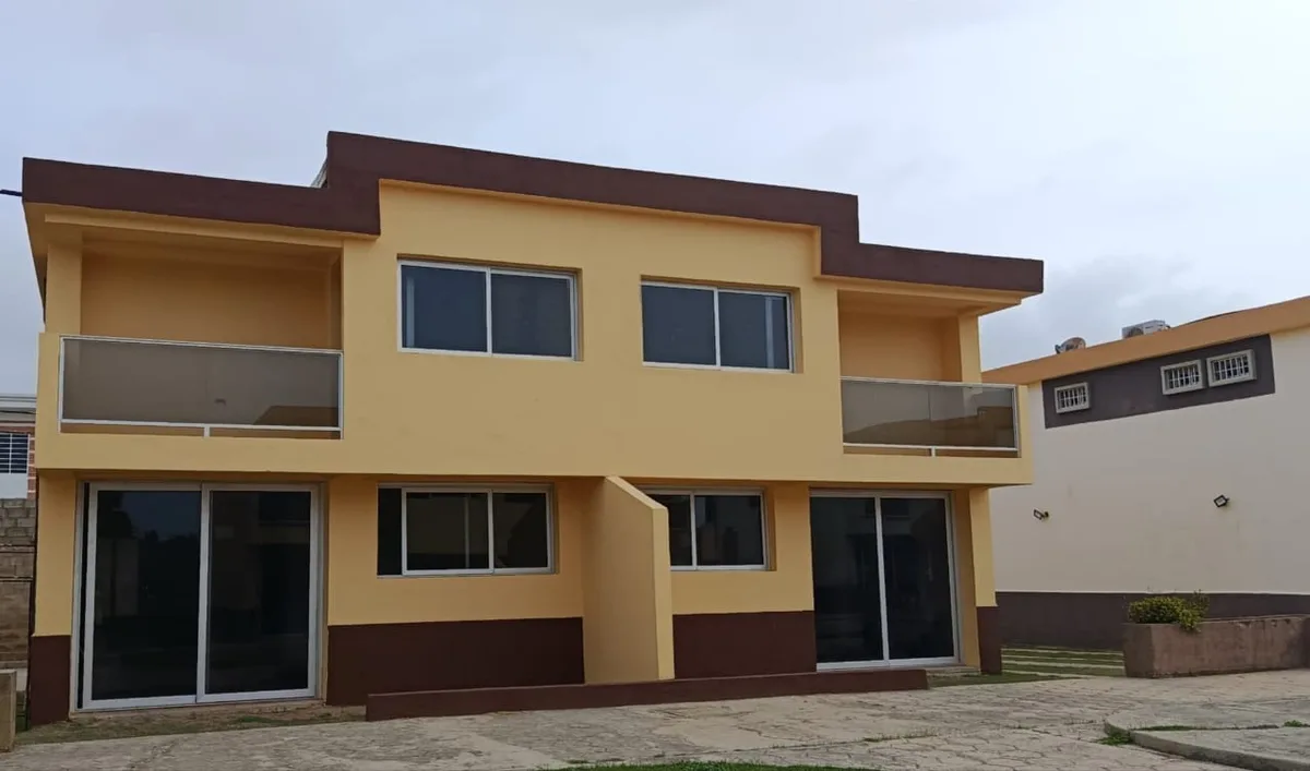 Townhouse en Venta en Sector Los Corales II — 3 hab 116m² — USD 75,000