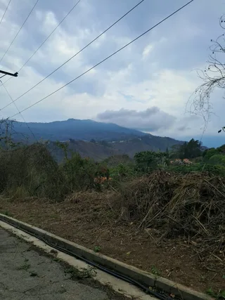 Terreno en Urb. Carialinda 1RA Etapa, sector Bárbula
