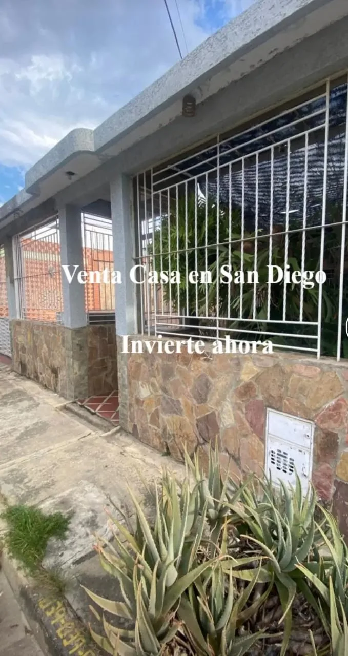 Casa en Venta en Valle Verde - San Diego — 3 hab 200m² — USD 80,000