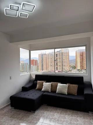 Apartamento en Mañongo, Res Puerta Real