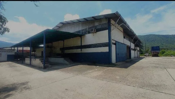 Local en Venta en Zona Industrial Santa Rosa, Puerto Cabello 5760m² — USD 780,000