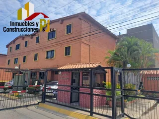 Apartamento en C.R. Los Castores Nva Bna.