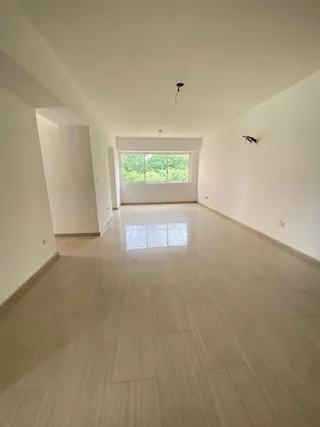 Apartamento en La Trigaleña, Res. Agua Viva I