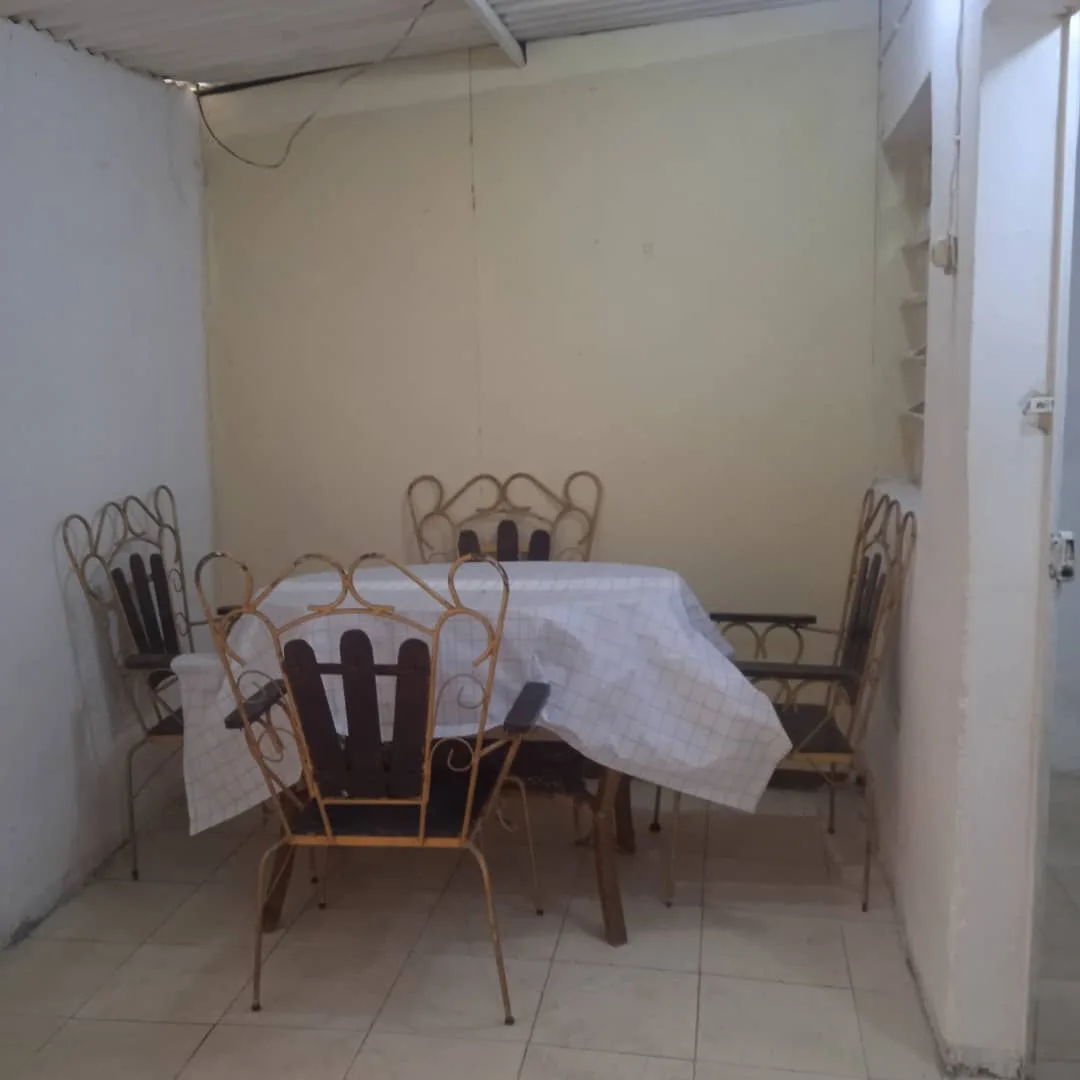 Apartamento en Alquiler en Urb Rómulo Gallegos Cagua — 2 hab — USD 120