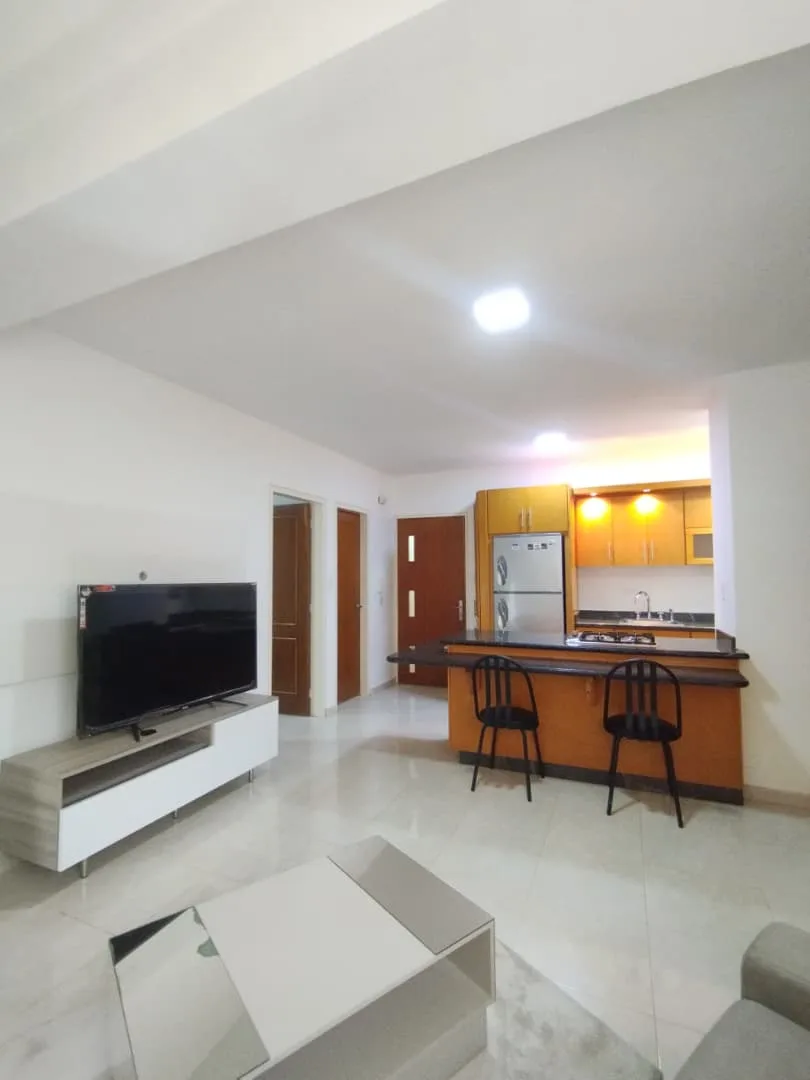 Apartamento en Alquiler en Trigaleña, Residencias Lugano — 1 hab 56m² — USD 430
