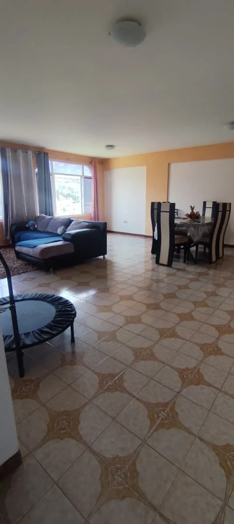 Apartamento en Venta en Urb Los Nísperos — 3 hab 115m² — USD 49,900