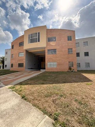 Apartamento en Conjunto Residencial Los Claveles