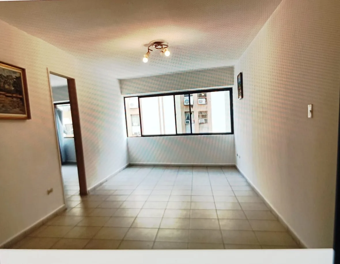 Apartamento en Alquiler en Conjunto Residencial Okinawa — 1 hab 55m² — USD 300
