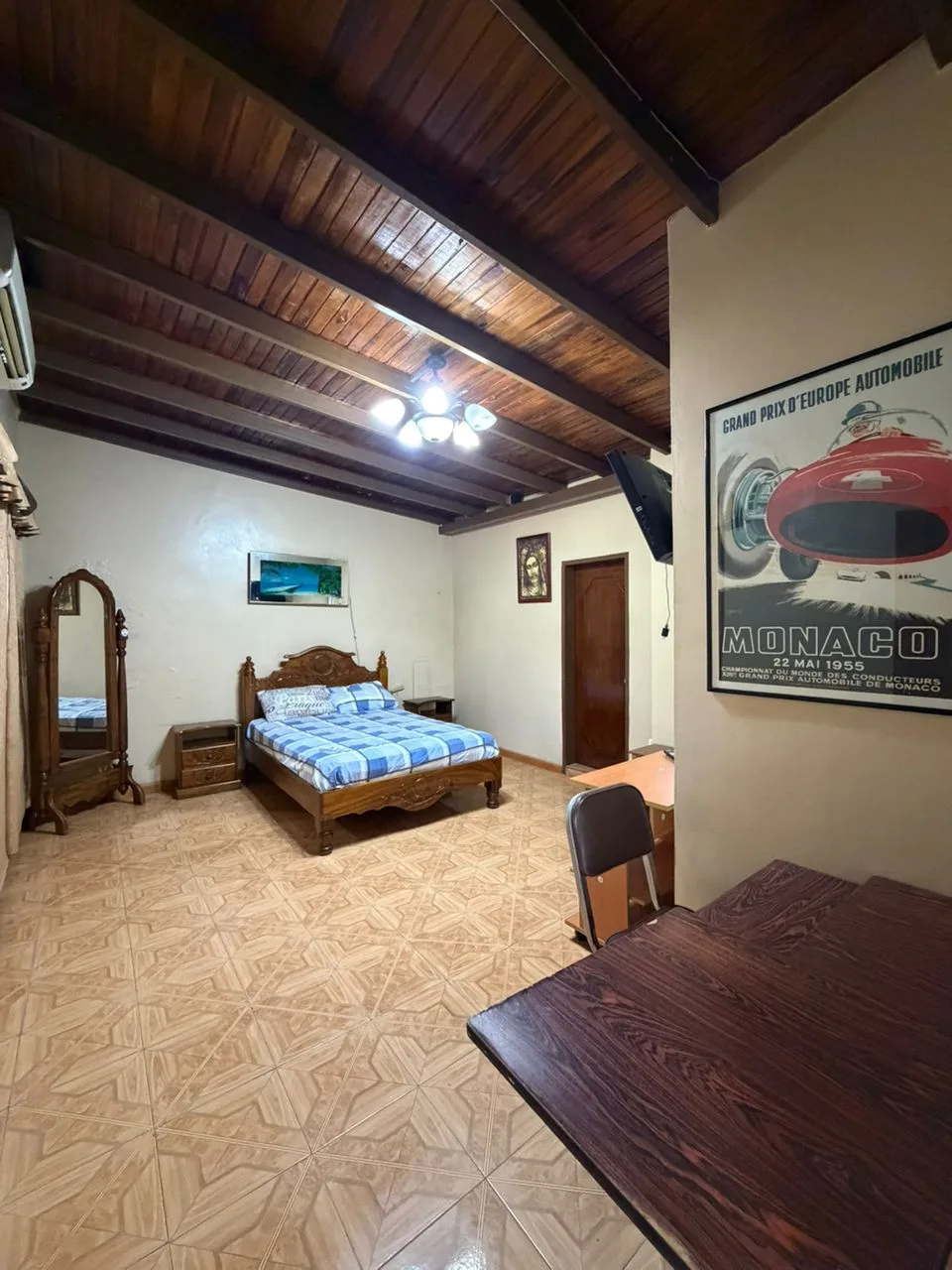 Apartamento en Alquiler en Urb. La Esmeralda — 1 hab — USD 170