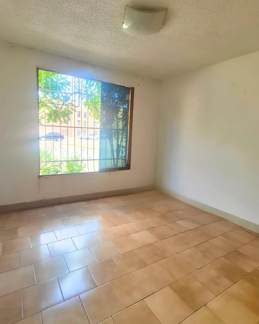 Apartamento en Venta en San Joaquín, Ciudad Parque La Pradera — 3 hab 80m² — USD 29,000