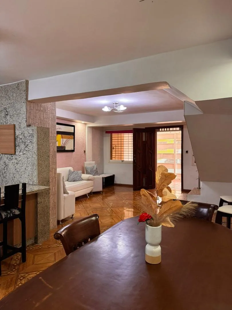 Casa en Venta en Conjunto Resd. Parqueserino — 3 hab 192m² — USD 75,000