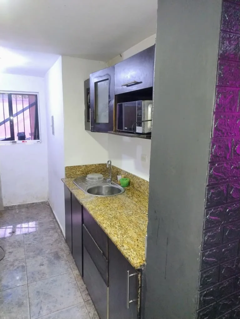 Apartamento en Venta en Resd. Copoazu Paraparal - Los guayos — 3 hab — USD 31,500