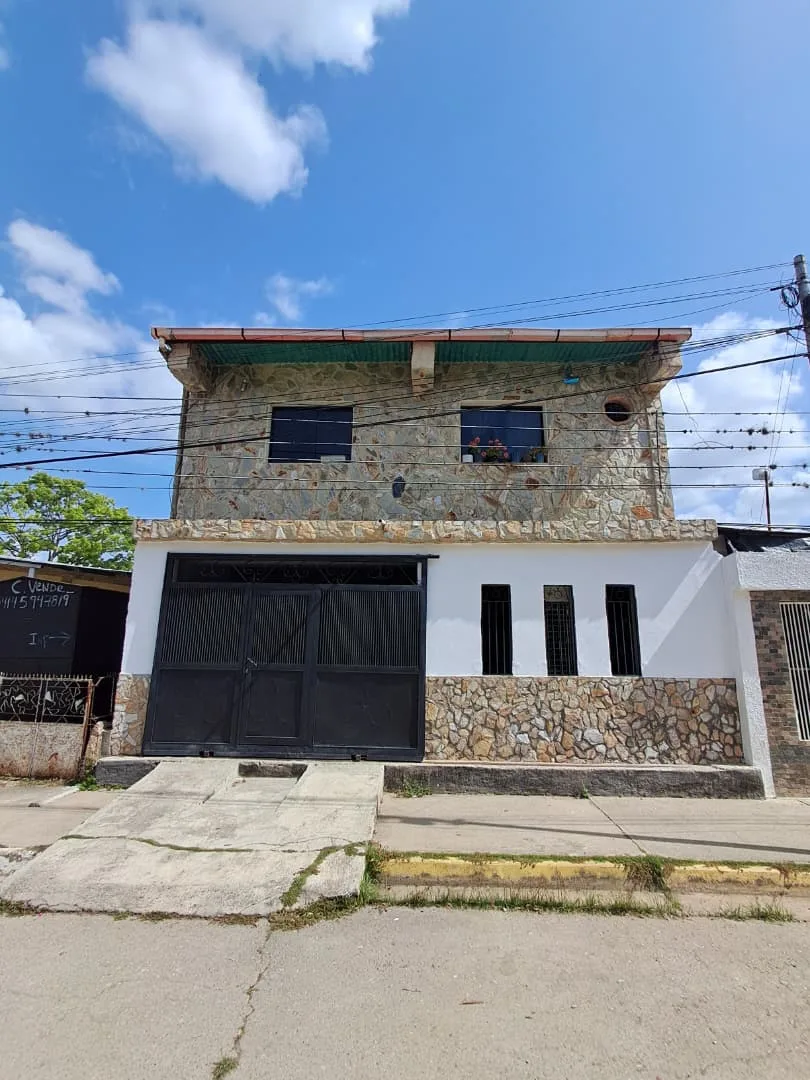 Casa en Venta en Urbanización el rincon — 4 hab 165m² — USD 35,000
