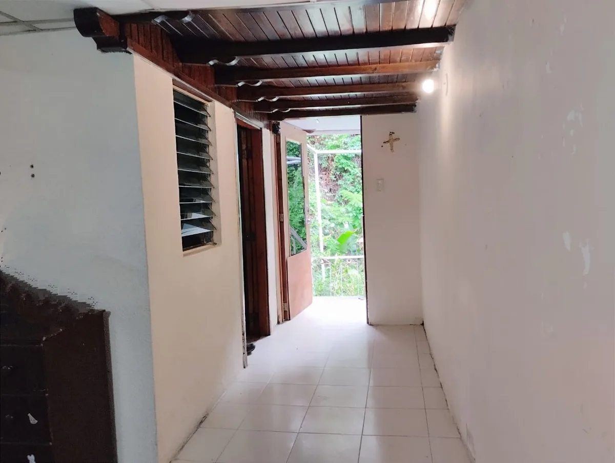 Apartamento en Alquiler en Colinas de Bello Monte — 2 hab 55m² — Precio a consultar