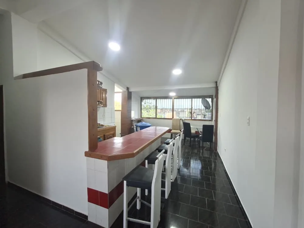 Apartamento en Alquiler en Sector las casitas — 3 hab — USD 280