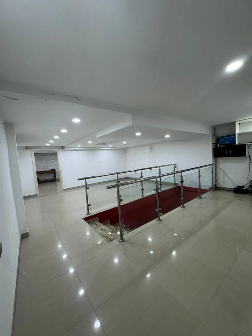 Casa en Venta en Base Sucre — 5 hab 371m² — USD 55,000