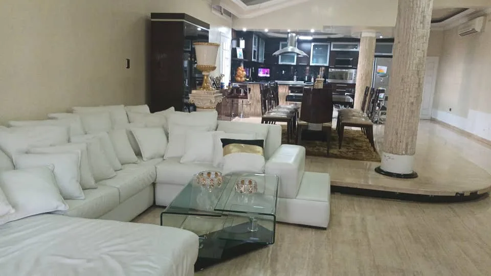 Casa en Venta en Urb. Prebo II, Valencia, Carabobo — 6 hab 388m² — Precio a consultar