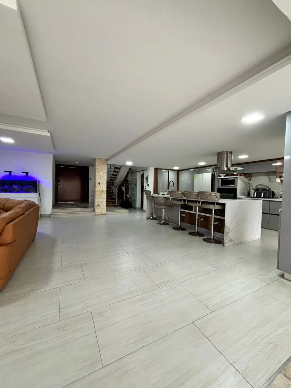 Townhouse en Venta en Altos de Guataparo — USD 350,000