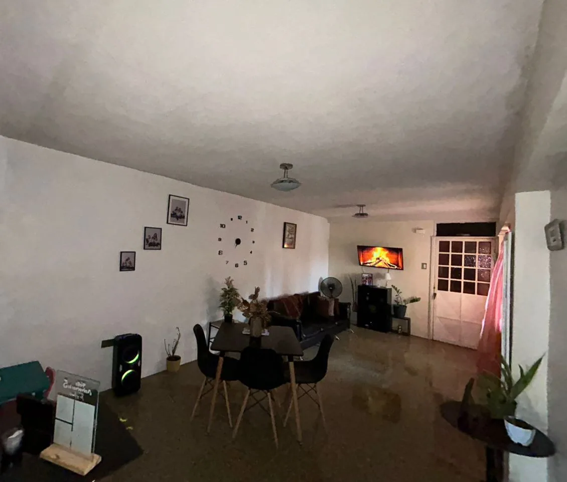 Apartamento en Venta en Urb La Isabelica — 4 hab 76m² — USD 26,500