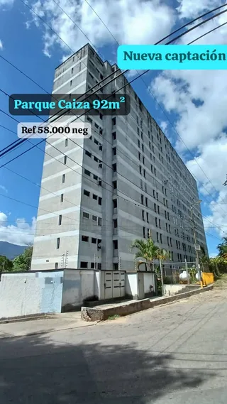 Apartamento en Parque Caiza