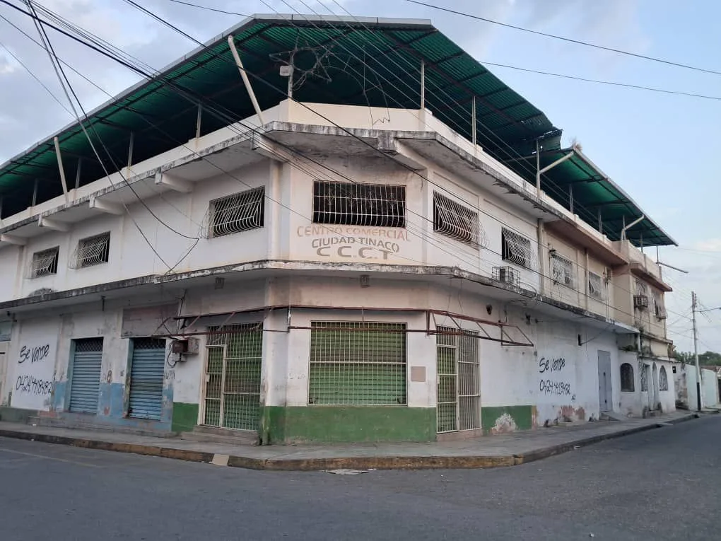 Casa en Venta en Tinaco Estado Cojedes — 7 hab 1024m² — USD 380,000