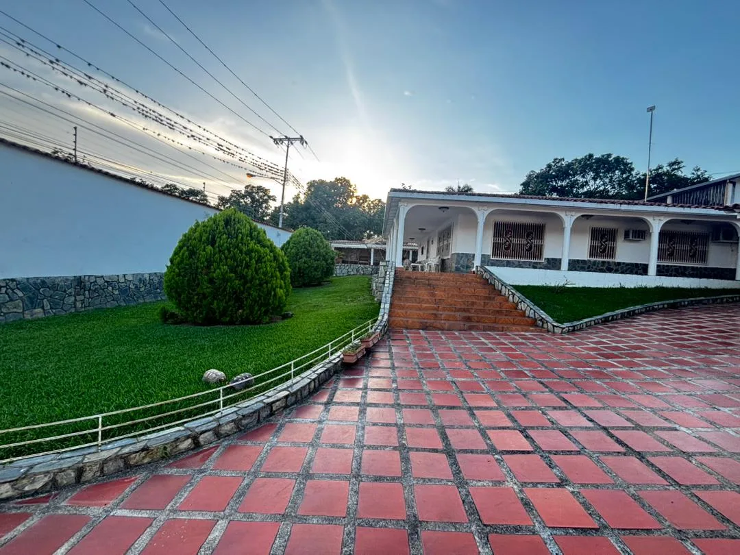Casa en Venta en El Limon (El Piñal) — 6 hab 505m² — Precio a consultar