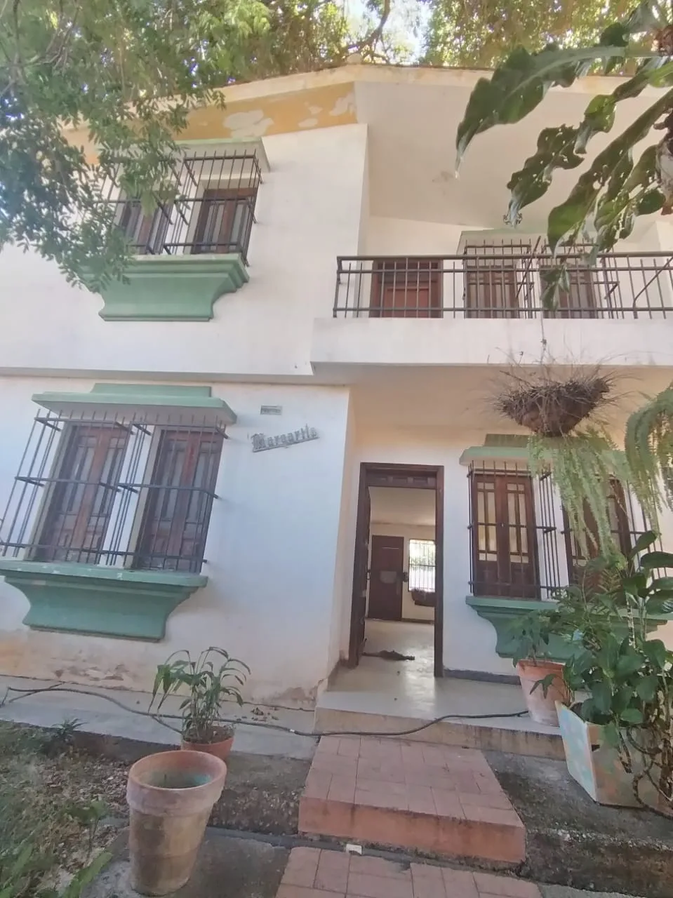 Casa en Venta en Quinta Trigal Centro, Calle Pedro Gual, elevado el Trigal — 4 hab 730m² — USD 153,000