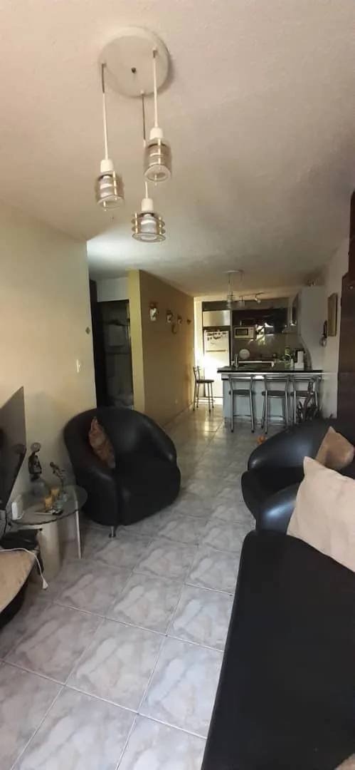 Apartamento en Venta en Centro de Turmero — 3 hab 72m² — USD 25,500
