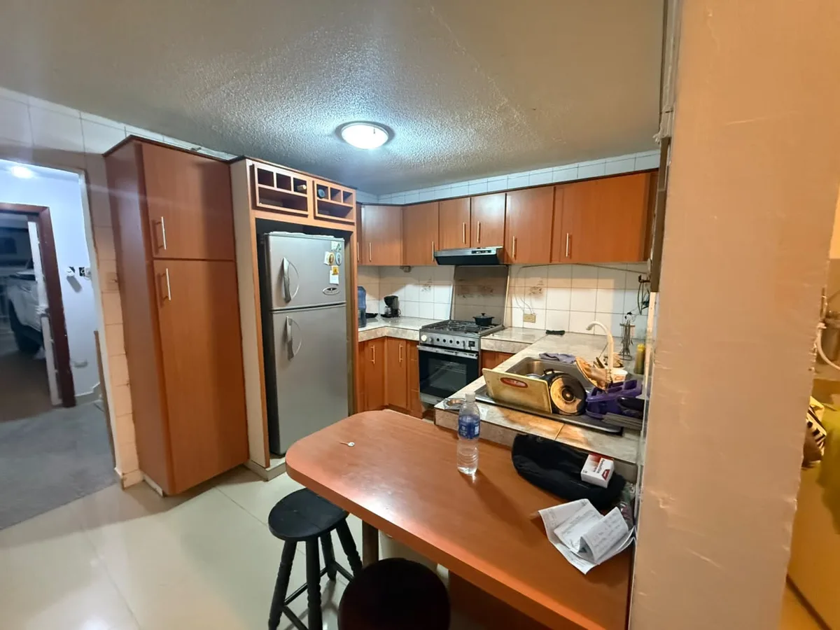 Casa en Venta en La Esmeralda — 4 hab — USD 82,000