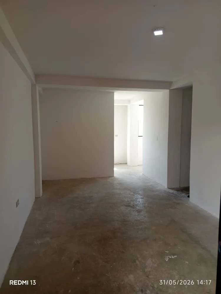 Apartamento en Venta en Urb. Valle Encantado I Paraparal — 3 hab — USD 27,000