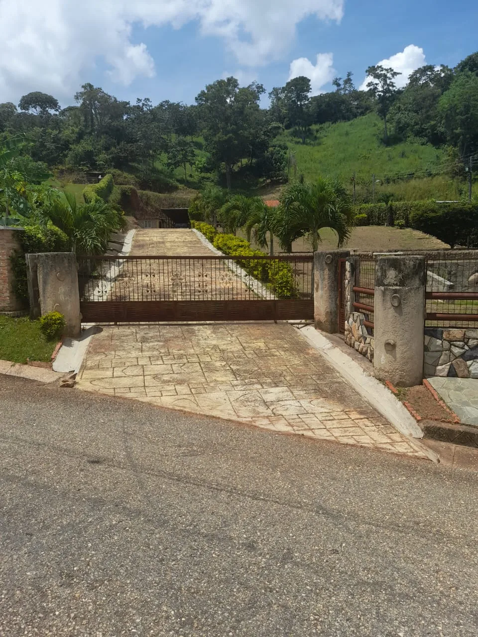 Casa en Venta en Safari Carabobo Country Club — 1 hab 2700m² — USD 65,000