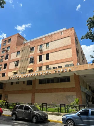 Oficina en C.C y Profesional Prebo
