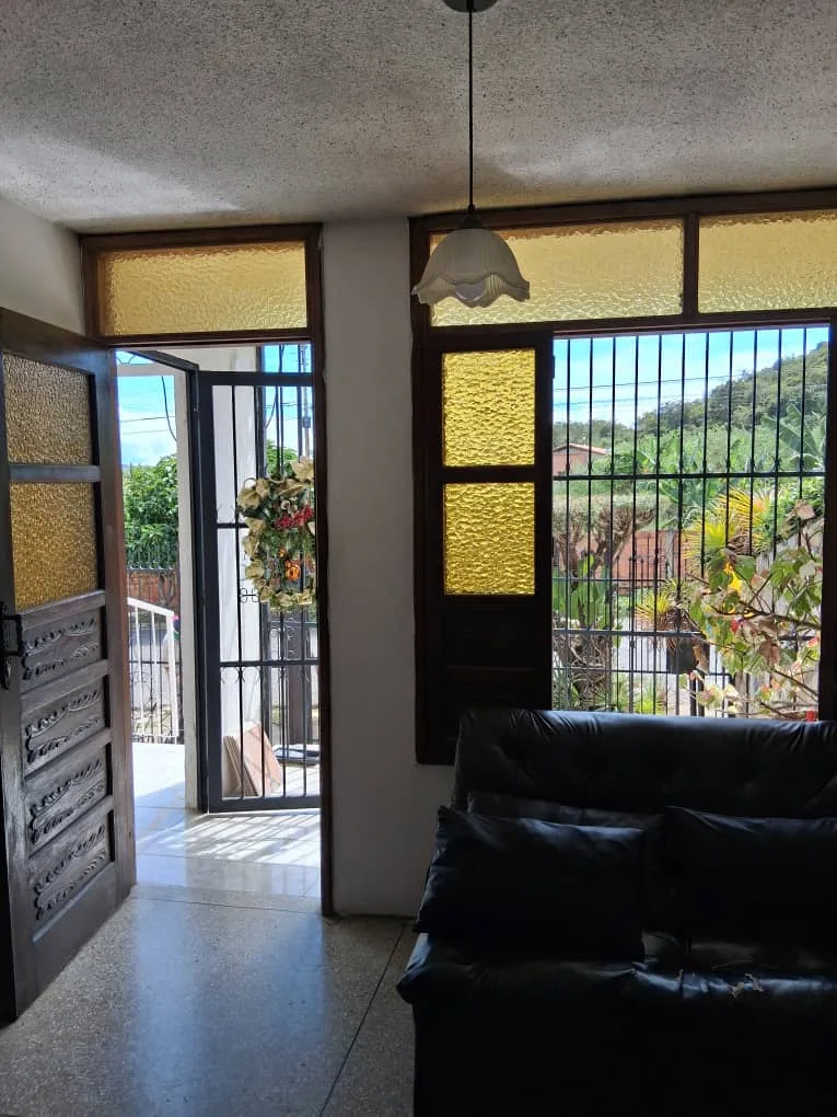 Casa en Venta en San Diego, La Esmeralda — 4 hab 300m² — USD 90,000