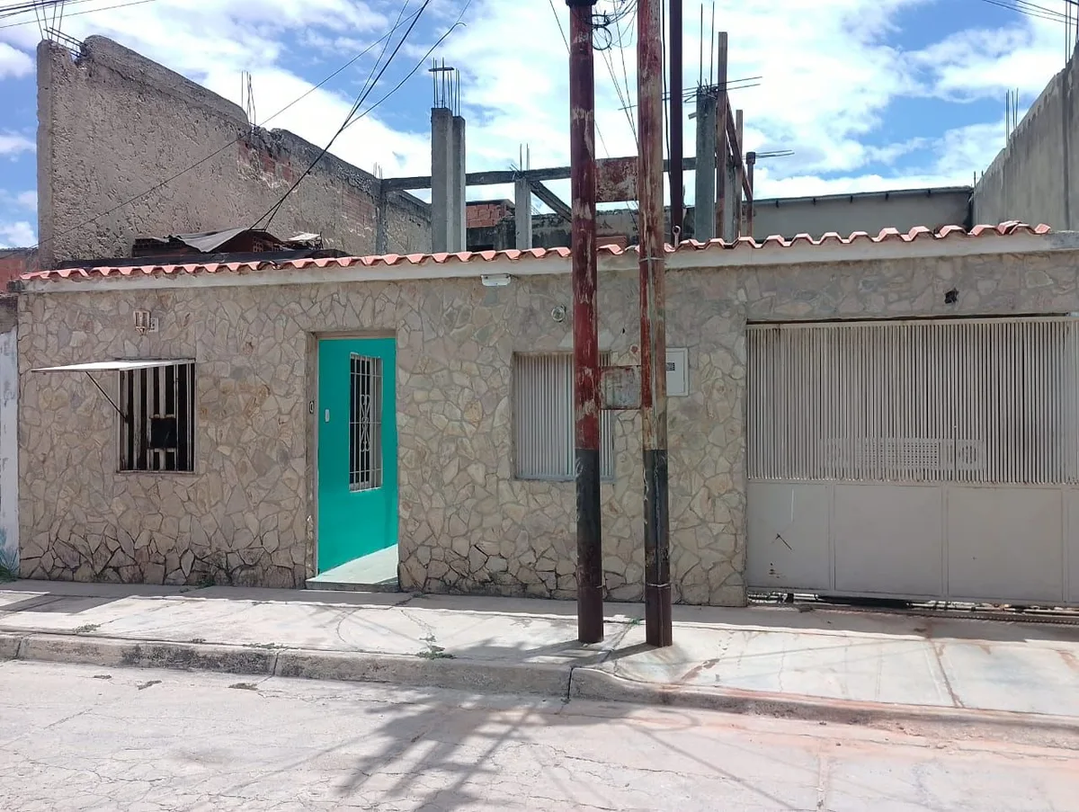 Casa en Venta en Tesoro el Indio, Guacara — 4 hab — USD 35,000
