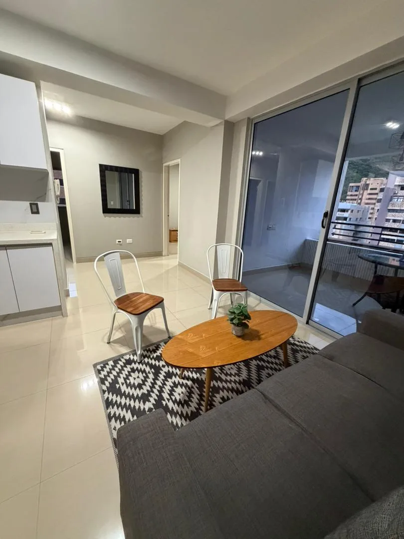 Apartamento en Alquiler en Trigaleña alta — 3 hab 90m² — USD 700