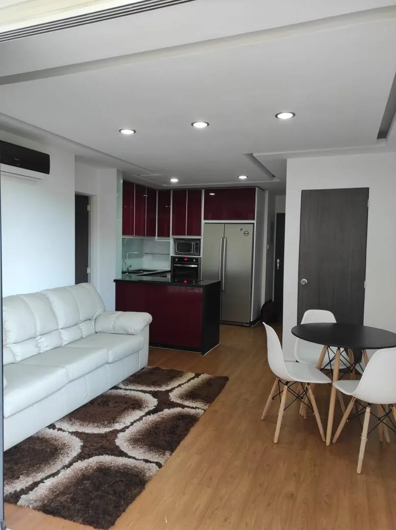 Apartamento en Alquiler en RESIDENCIAS MONTICELLO — 1 hab 59m² — USD 600
