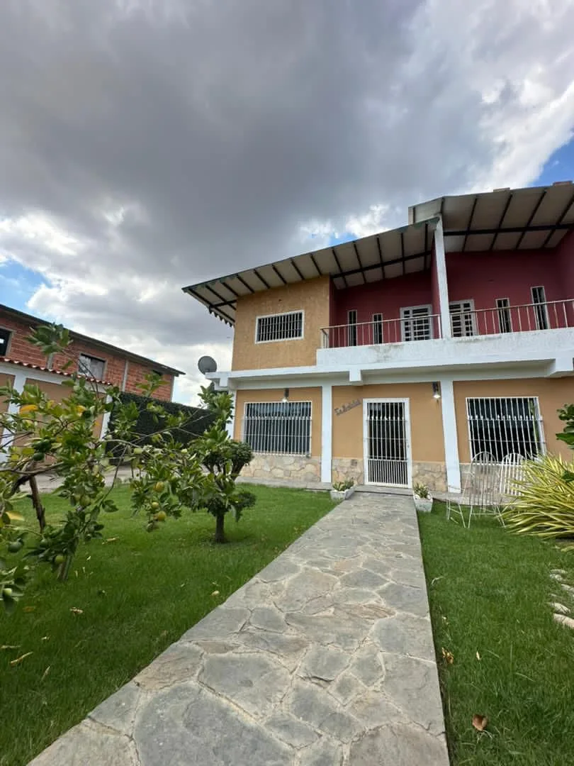 Casa en Venta en null — 8 hab 800m² — USD 80,000