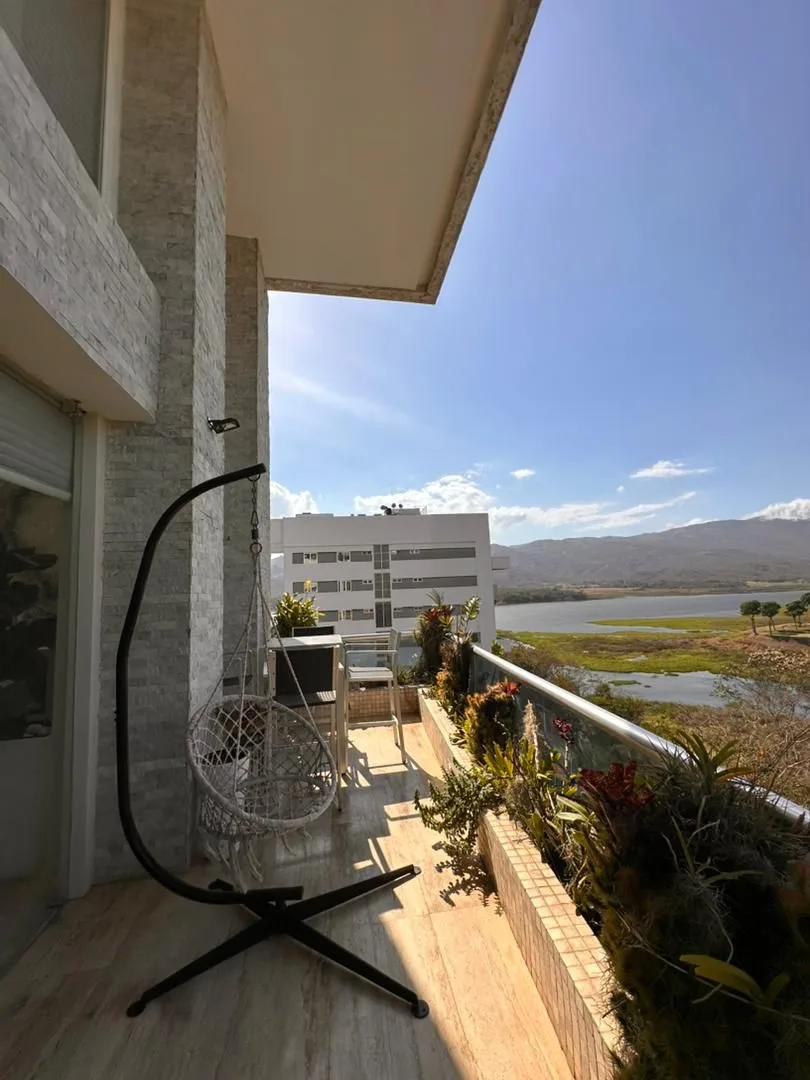 Penthouse en Venta en Guataparo Lake — 5 hab 680m² — USD 1,200,000