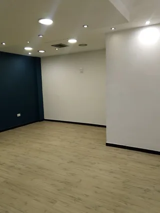 Local en Urbanización La Viña, Centro Comercial La Viña Siglo XXI