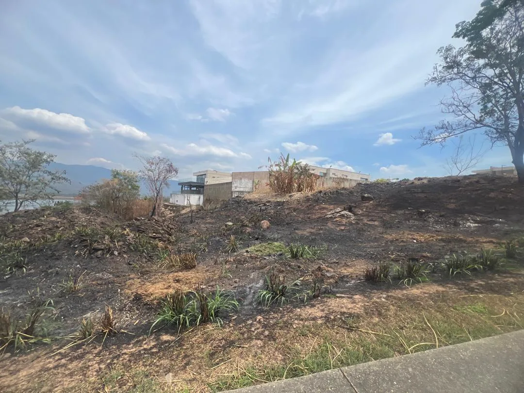 Terreno en Venta en TERRAZAS DEL COUNTRY 1433m² — USD 350,000