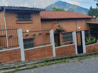 Casa en Urbanización la Entrada, Naguanagua