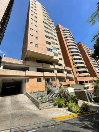 Apartamento en Altos del Parral. Res Victoria Palace