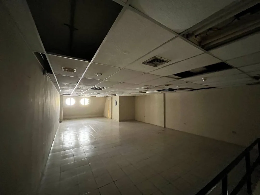 Local en Venta en centro de Valencia — 2 hab 175m² — USD 150,000