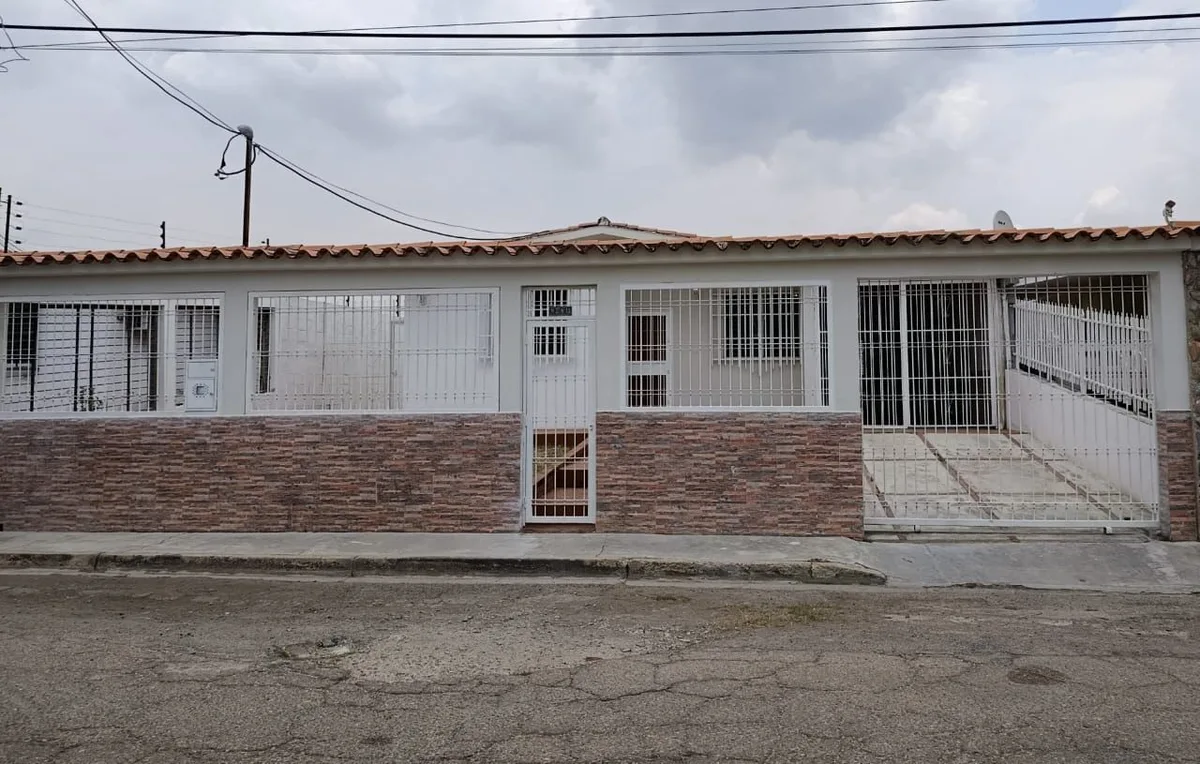 Casa en Venta en Urb Ciudad Alianza 4ta etapa — 4 hab 344m² — USD 60,000