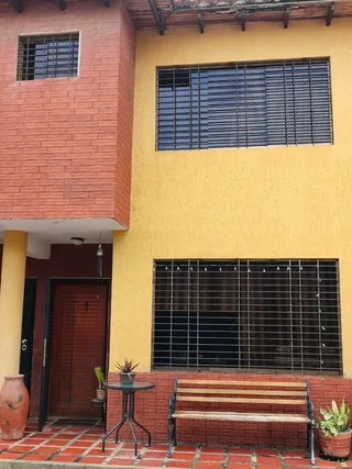 Townhouse en urbanización privada