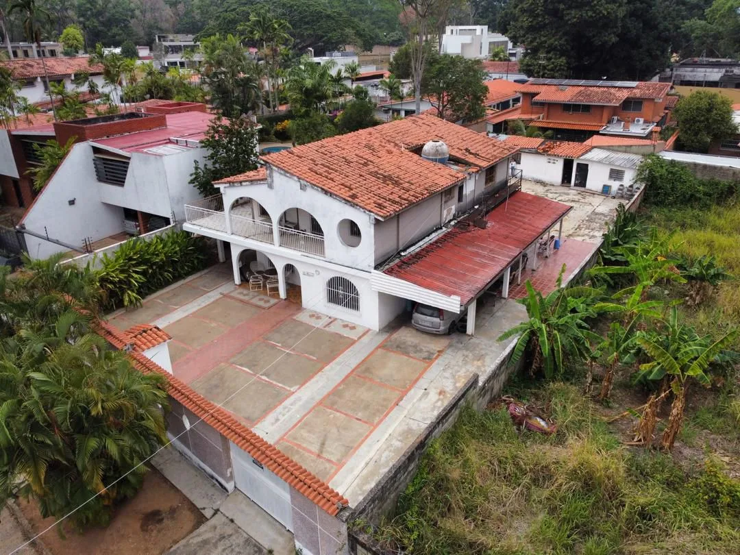 Casa en Venta en GUAPARO NORTE — 7 hab 835m² — USD 220,000
