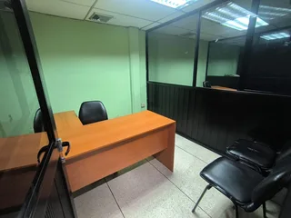 Oficina en centro comercial Stella