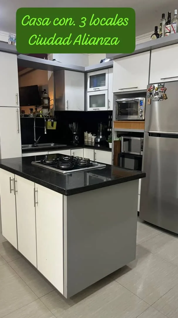 Casa en Venta en Ciudad Alianza — 3 hab 500m² — USD 168,000