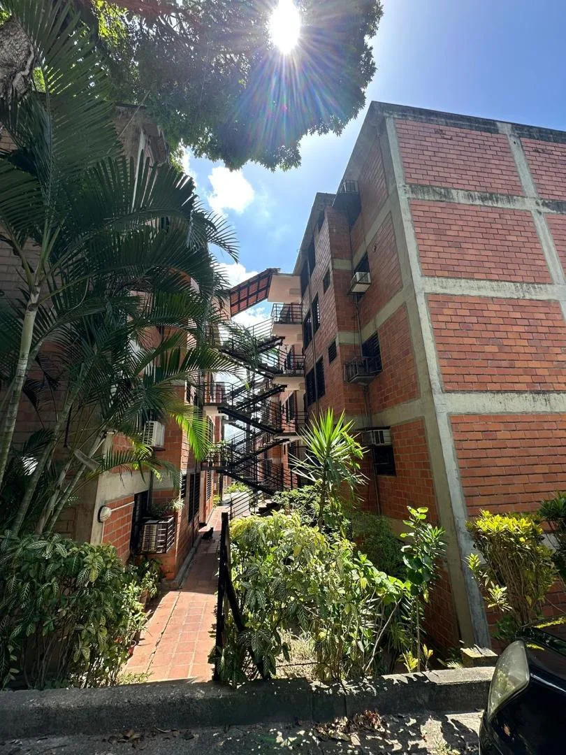 Apartamento en Venta en Urbanización Las Chimeneas — 2 hab 67m² — USD 49,500