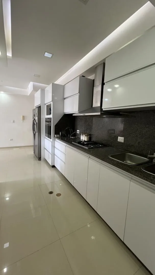 Apartamento en Venta en Residencias Río Apure, El Parral Valencia — 2 hab 85m² — USD 110,000